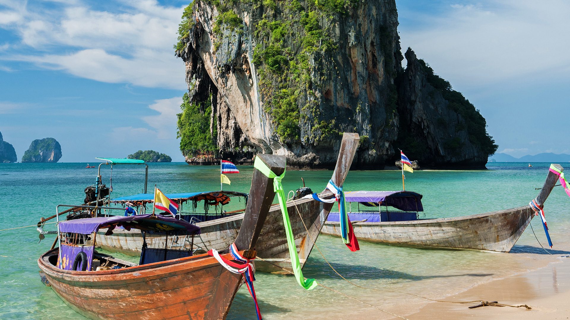 Sejur charter insulele Phi Phi & Phuket, Thailanda, 9 zile - ianuarie 2027